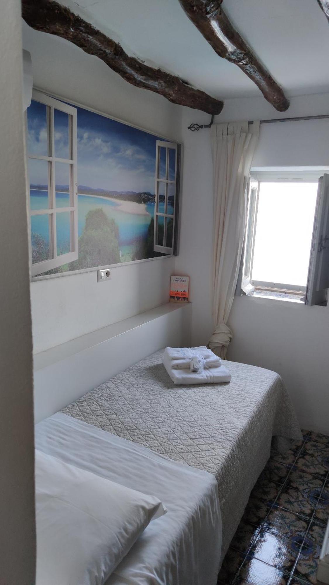 Hotel Halgoduria Santa Marina Salina Habitación foto